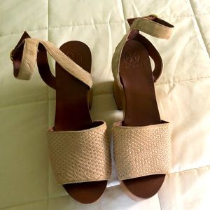 Never worn Tory Burch Heels. Size 7